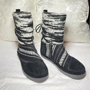 TOMS Nepal Mixed Woven Fleece Lined Suede Moccasin Boots